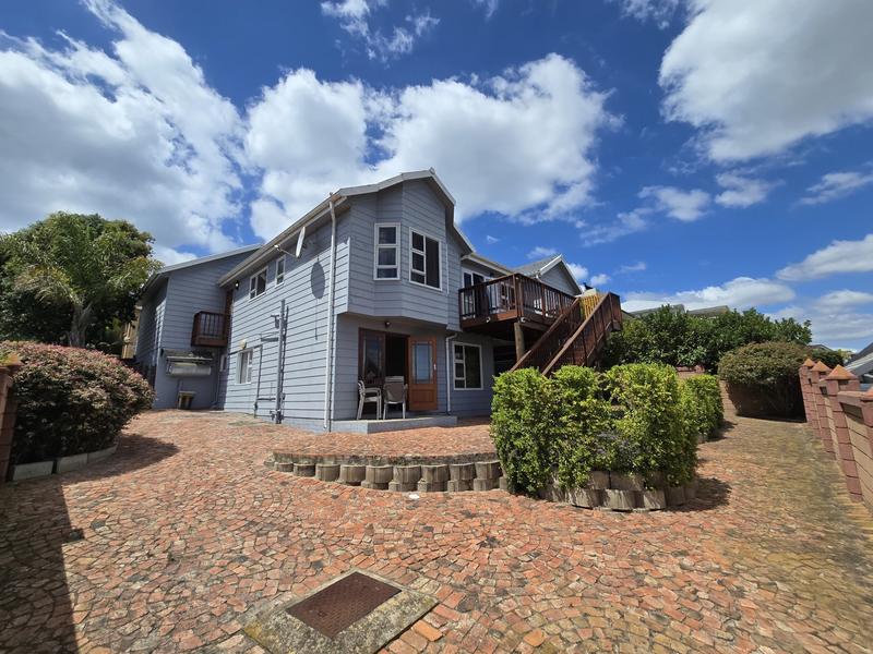 4 Bedroom Property for Sale in Reebok Western Cape